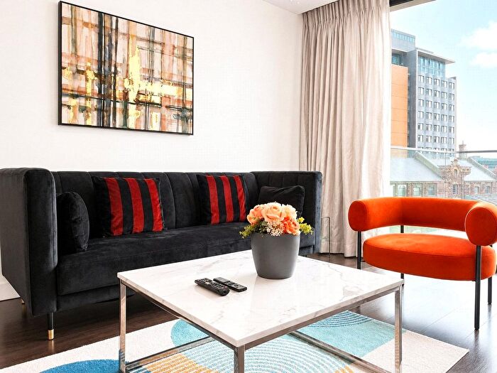 2 Bedroom Flat To Rent In Alie Street, London, E1