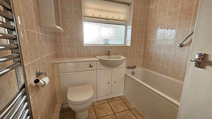 2 Bedroom Semi-Detached Bungalow For Sale In Church Street, Digby, LN4
