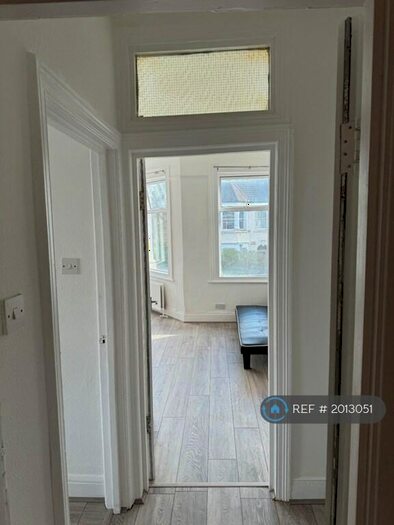 1 Bedroom Flat To Rent In Imperial Road, London, N22