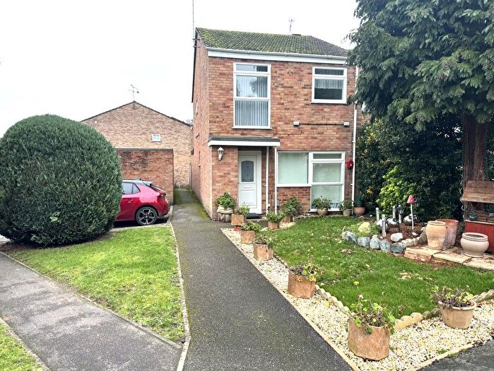 3 Bedroom End Terrace House To Rent In Greenacre, Woking, GU21