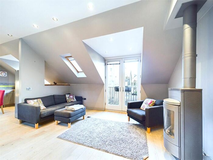 2 Bedroom Apartment To Rent In Cumberland Street South East Lane, New Town, Edinburgh, EH3