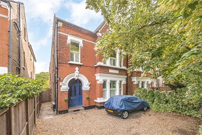 1 Bedroom Flat To Rent In Trinity Road, London, SW18