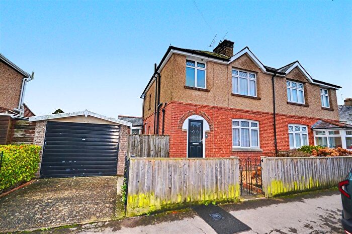 3 Bedroom Semi Detached House For Sale In Rothesay Road, Dorchester, DT1