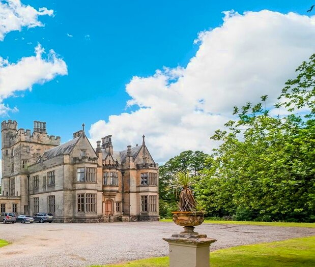 18 Bedroom Detached House For Sale In Esrick, York YO19