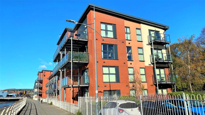 2 Bedroom Flat To Rent In Cambria House, Newport, Gwent, NP19