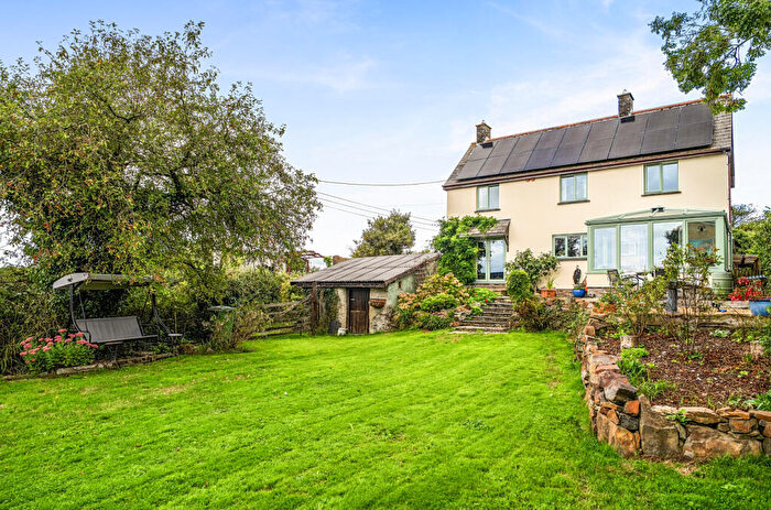 4 Bedroom Detached House For Sale In Kings Nympton, Umberleigh, Devon, EX37