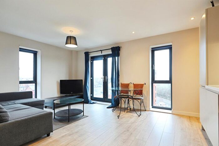 2 Bedroom Apartment For Sale In Cross Green Lane, Cross Green, Leeds, LS9