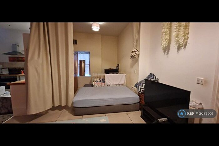 Studio To Rent In Corporation Road, Newport, NP19