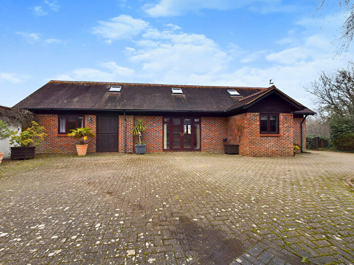 1 Bedroom Detached Bungalow To Rent In Mayes Lane, Warnham, RH12