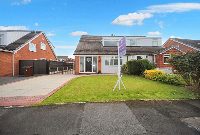 3 Bedroom Semi-Detached House For Sale In Southery Avenue, Wigan, WN3