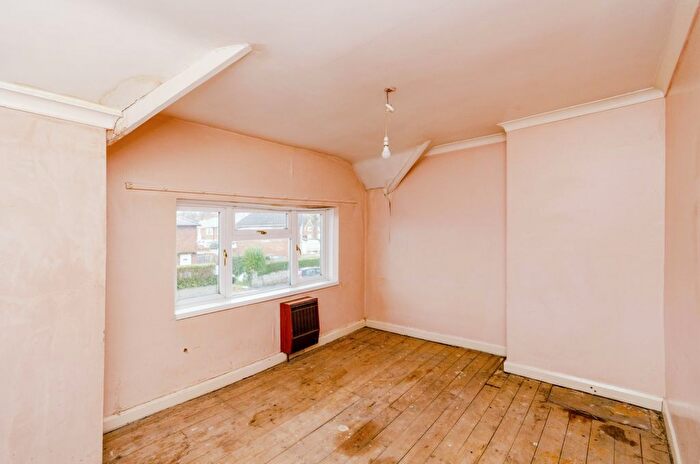 3 Bedroom Terraced House For Sale In Kent Street, Walsall, West Midlands, WS2
