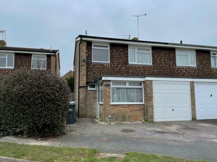 3 Bedroom House To Rent In Old Orchard Place, Hailsham, BN27