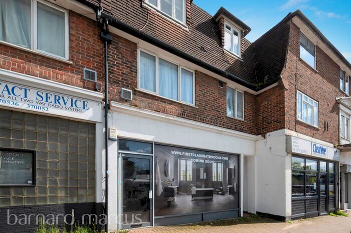 2 Bedroom Flat For Sale In The Parade, Burgh Heath, Tadworth, KT20