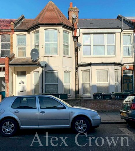 2 Bedroom Flat To Rent In Arcadian Gardens, Wood Green, N22