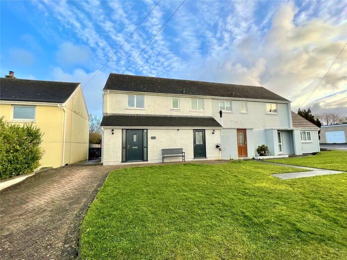 3 Bedroom Semi-Detached House For Sale In Trenchard Estate, Parcllyn, Aberteifi, Trenchard Estate, SA43