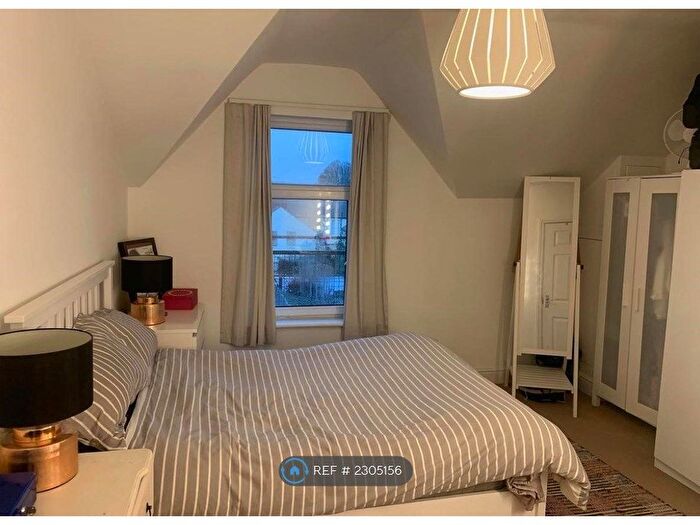2 Bedroom Flat To Rent In Cathedral Road, Cardiff, CF11
