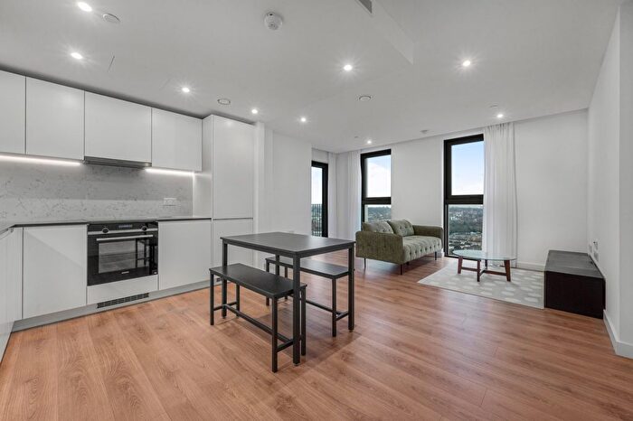 1 Bedroom Flat To Rent In Marsh Wall, South Quay, E14