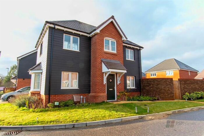 3 Bedroom Detached House To Rent In London Road, Hassocks, BN6