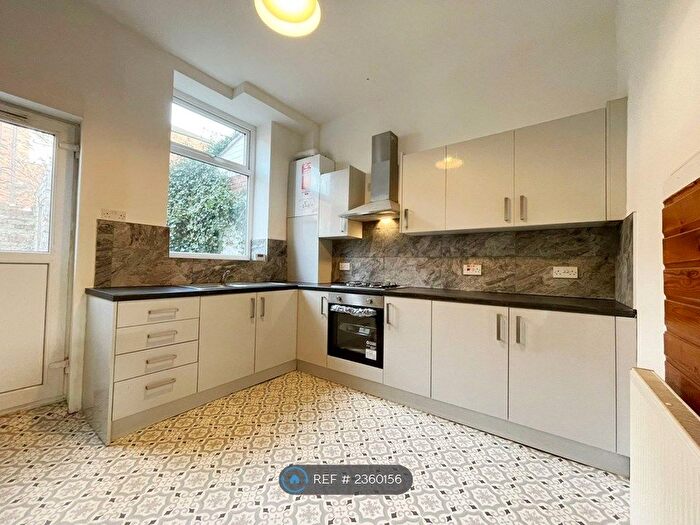 2 Bedroom Terraced House To Rent In Cummings Street, Oldham, OL8