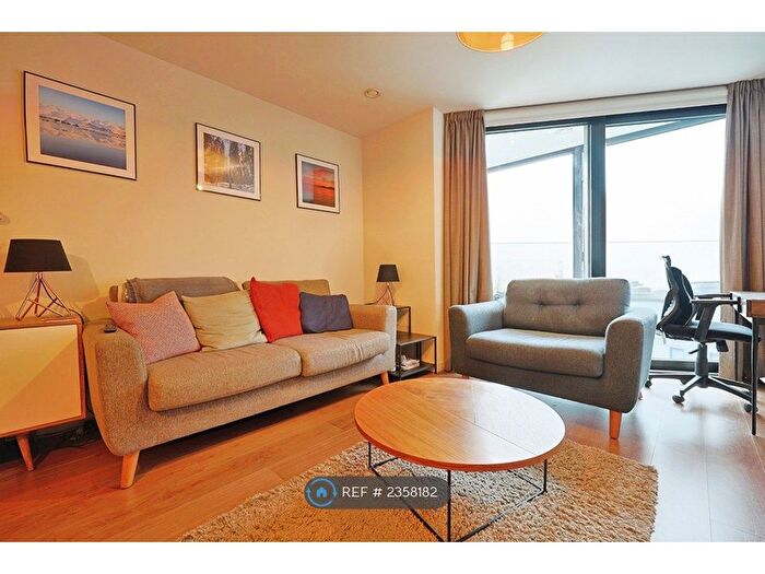 2 Bedroom Flat To Rent In Riverlight Quay, London, SW11