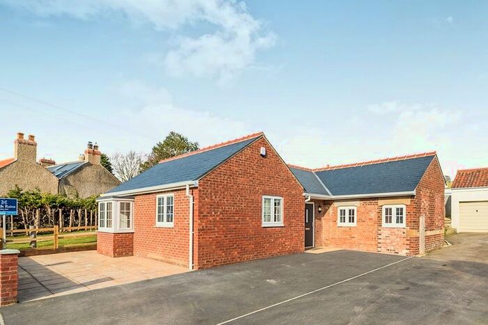 2 Bedroom Bungalow To Rent In Weaverthorpe, Malton, North Yorkshire, YO17