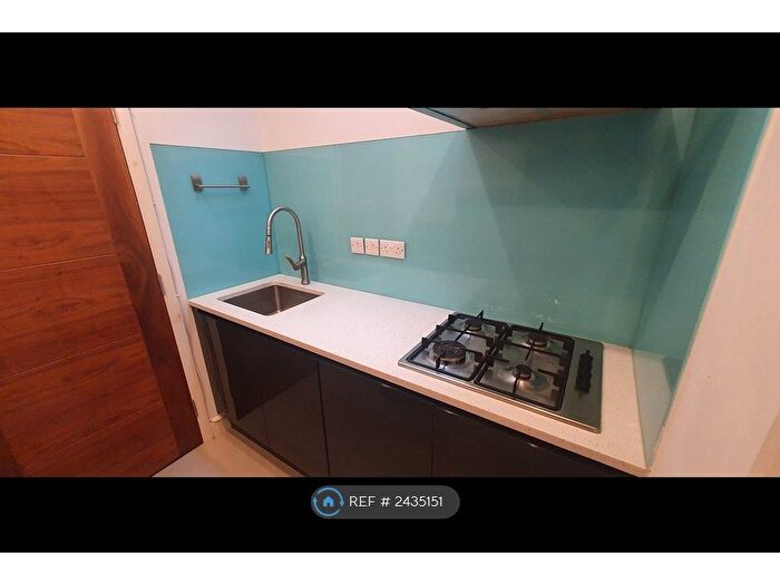 Studio To Rent In Northfield Road, Barnet, EN4