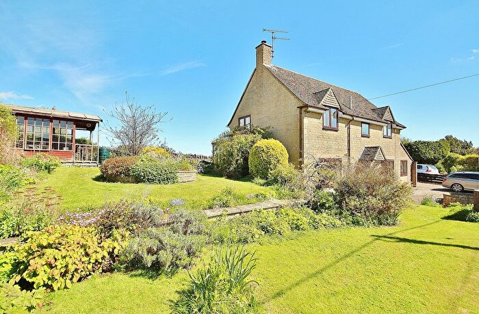 3 Bedroom Detached House For Sale In Lower End, Leafield, OX29