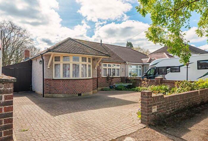 3 Bedroom Semi Detached Bungalow For Sale In Birch Grove, Shepperton, TW17