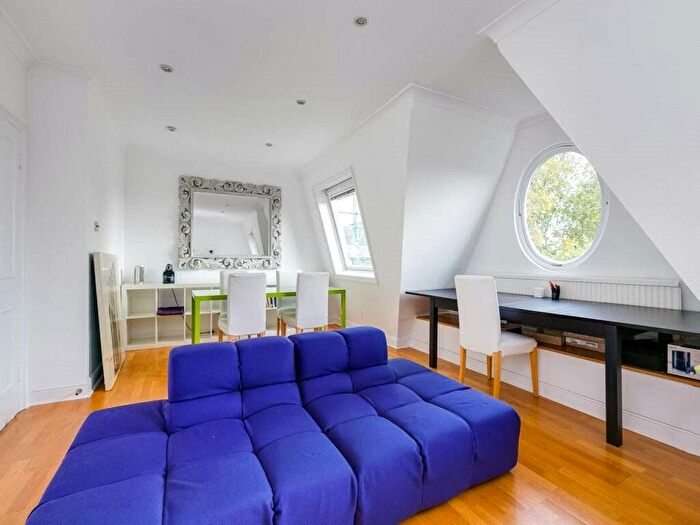 2 Bedroom Flat To Rent In Collingham Gardens, London, SW5