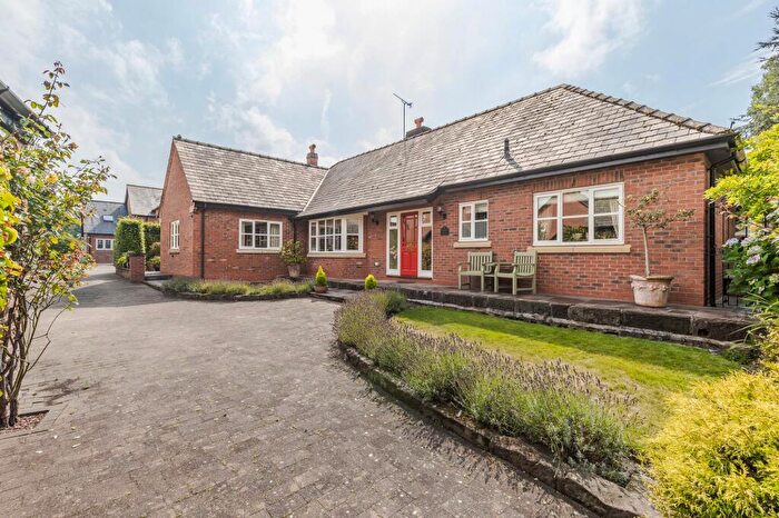 4 Bedroom Detached Bungalow For Sale In Orchard Close, Bunbury, CW6