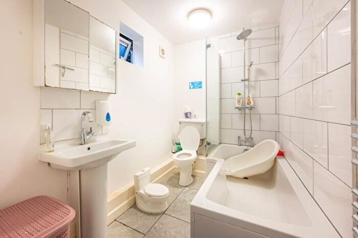 1 Bedroom Maisonette To Rent In Walthamstow Village, Walthamstow Village, London, E17