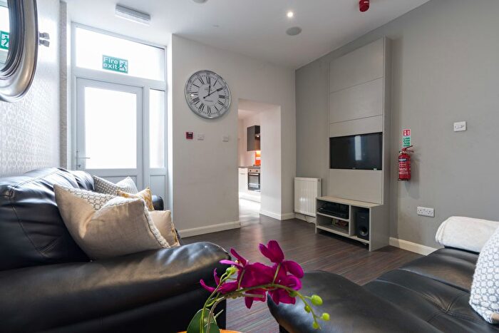 6 Bedroom Terraced House To Rent In Ashford Street, Stoke, ST4