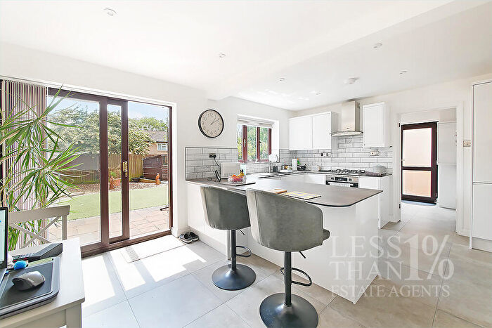 4 Bedroom Detached House For Sale In Tollgate Close -, NN2