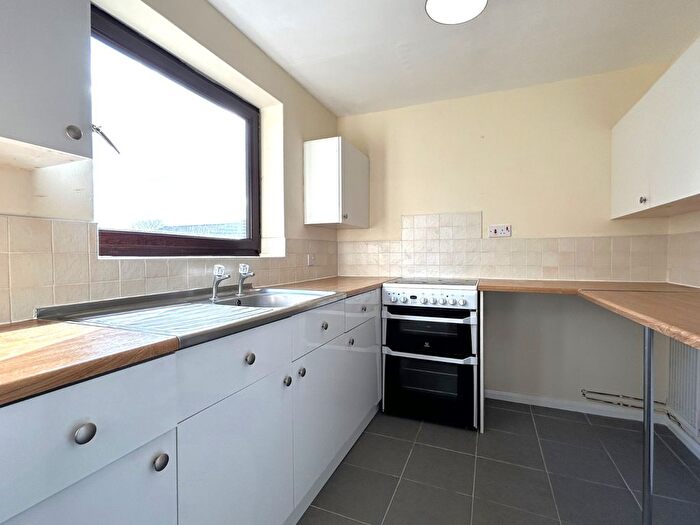 2 Bedroom Flat To Rent In Badgers Bank Road, Sutton Coldfield, West Midlands, B74