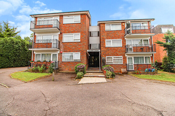 2 Bedroom Flat To Rent In Alison Court, Hale Lane, Edgware, HA8