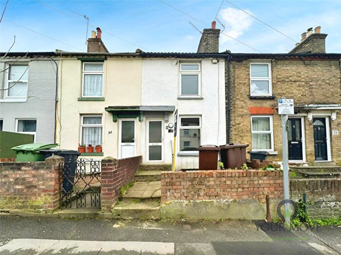 2 Bedroom Terraced House To Rent In Peel Street, Maidstone, Kent, ME14