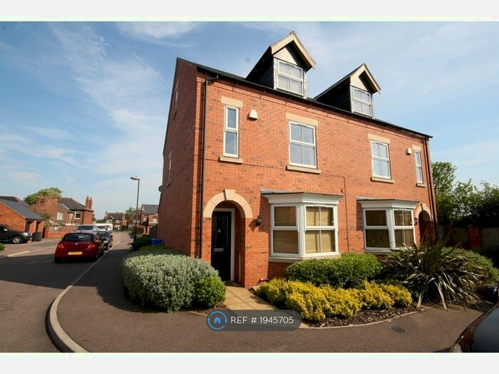 4 Bedroom Semi-Detached House To Rent In Covent Garden Close, Borrowash, Derby, DE72