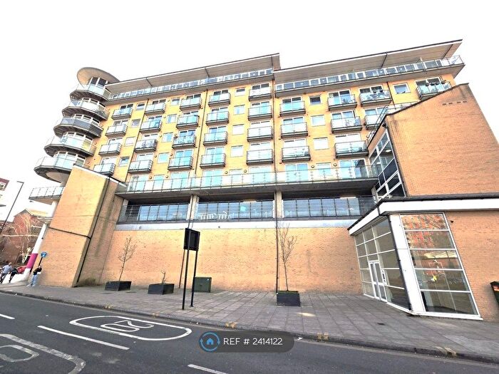 2 Bedroom Flat To Rent In Azalea House, Feltham, TW13