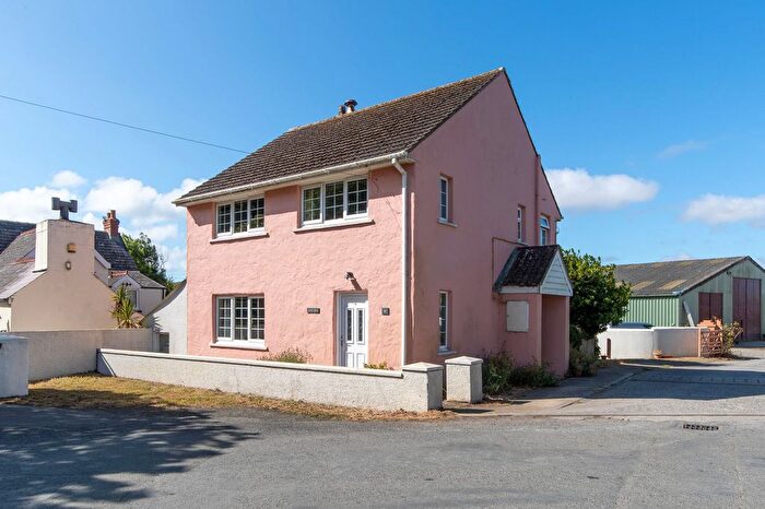 3 Bedroom Detached House For Sale In Ffordd Yr Afon, Trefin, SA62