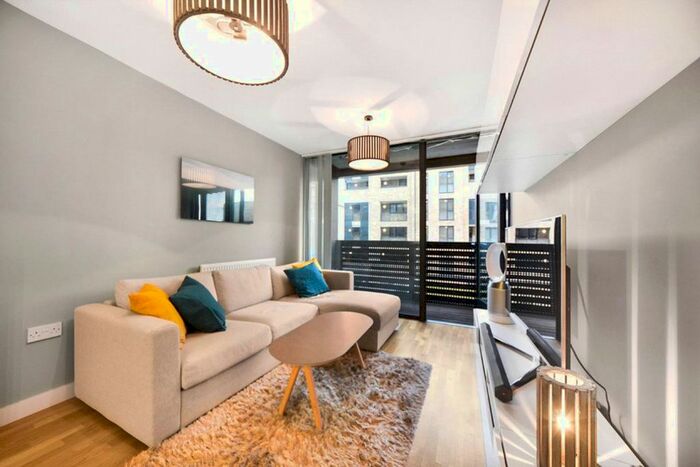 1 Bedroom Flat To Rent In Amelia Street, Elephant And Castle, London, SE17