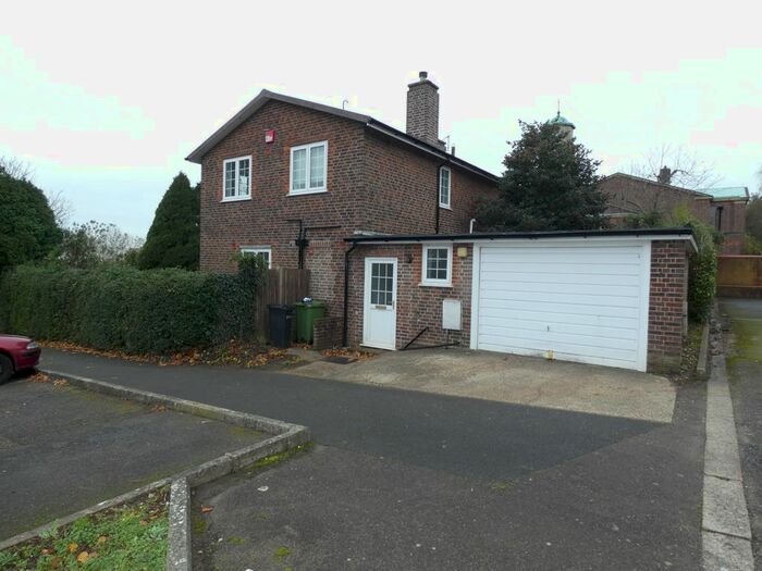 4 Bedroom Detached House To Rent In Hempsted Road, Cosham, Portsmouth PO6