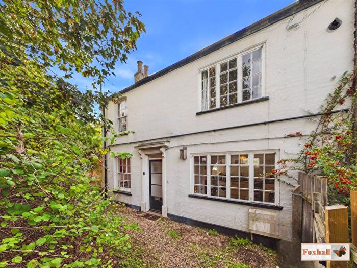2 Bedroom Semi Detached House For Sale In Anglesea Road, Ipswich, IP1