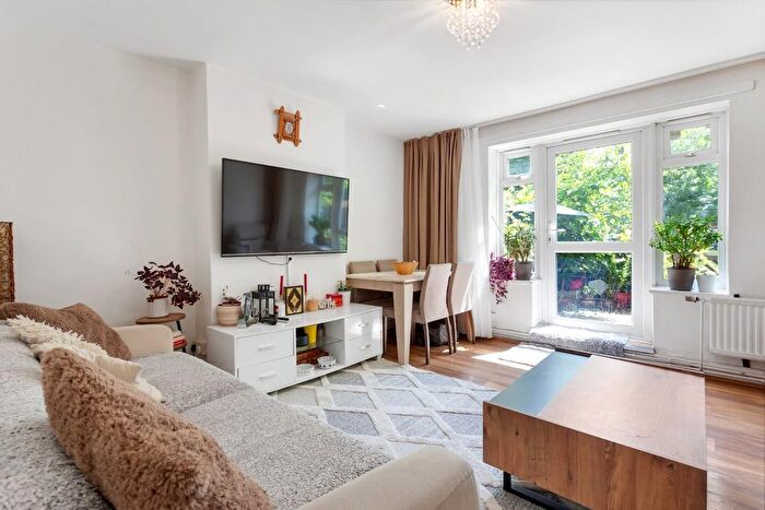 2 Bedroom Flat For Sale In Tufnell Park Road London, N7