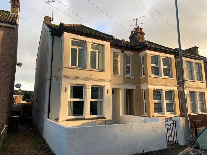 2 Bedroom Apartment To Rent In High Street, Shoeburyness, Southend-on-Sea, Essex, SS3