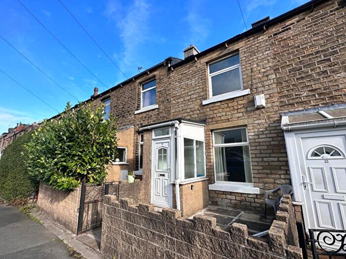 2 Bedroom Terraced House To Rent In Reed Street, Huddersfield, HD3