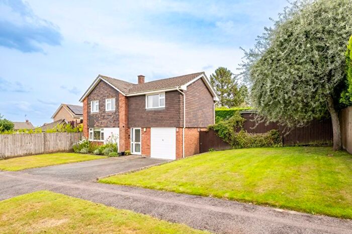 4 Bedroom Detached House For Sale In Pleasant View Road, Crowborough, TN6