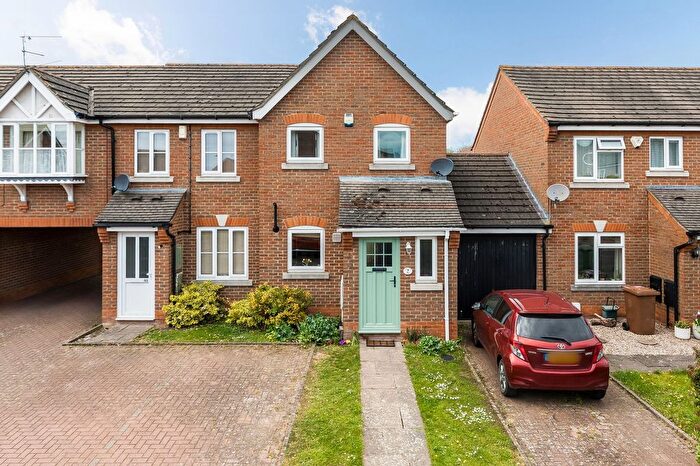 2 Bedroom Semi Detached House For Sale In Longford Way, Didcot, OX11