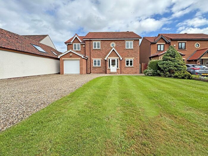 4 Bedroom Detached House For Sale In Woodgate Close, Hartlepool, TS25