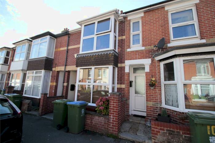3 Bedroom Terraced House To Rent In Colenso Road, Fareham, Hampshire, PO16