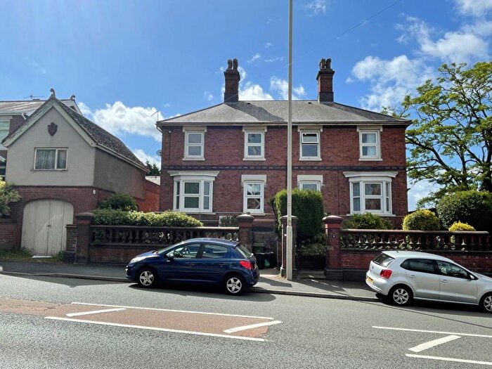 1 Bedroom Flat To Rent In Brettell Lane, Stourbridge, DY8